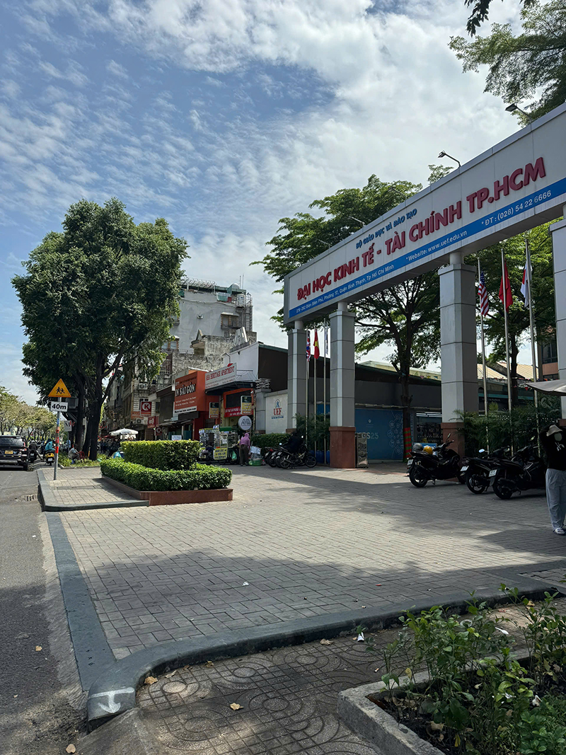 Bán nhà hẻm ô tô 1/ Phan Văn Hân, phường 17, quận Bình Thạnh, 70m2 xây 3 tầng, giá 18 tỷ